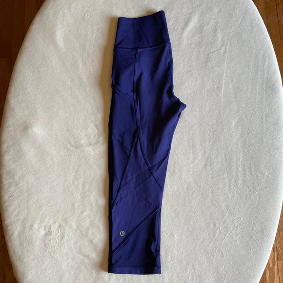 Lululemon Athletica Cropped Leggings - Picture 10 of 10